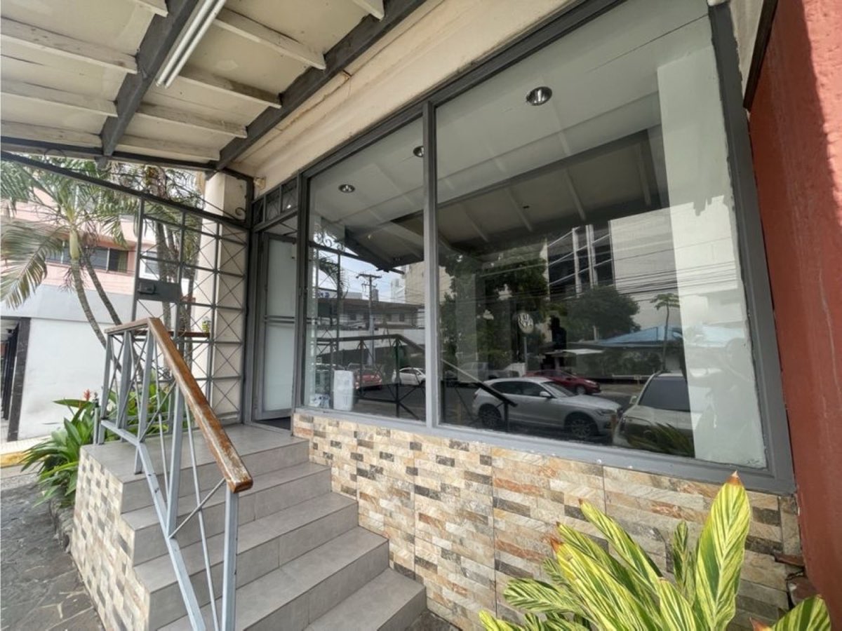 VENTA DE LOCAL COMERCIAL EN OBARRIO