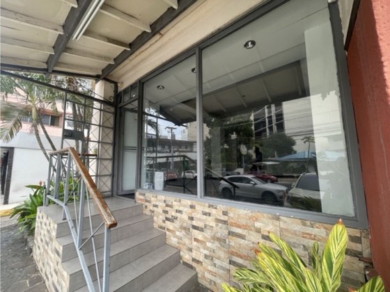 VENTA DE LOCAL COMERCIAL EN OBARRIO