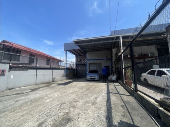 ALQUILER DE BODEGA EN RIO ABAJO DE 500m2