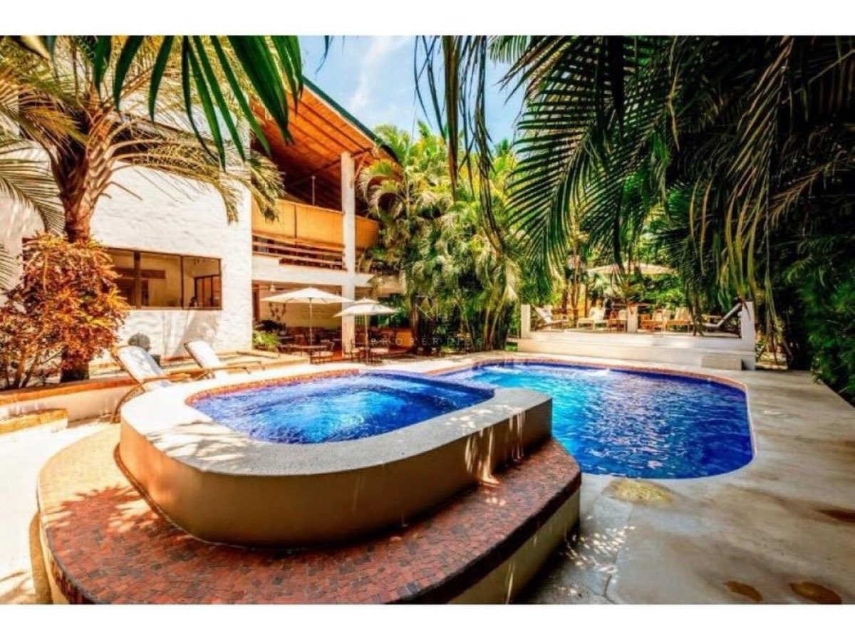 VENTA DE HOTEL SANTA TERESA PUNTARENAS COSTA RICA