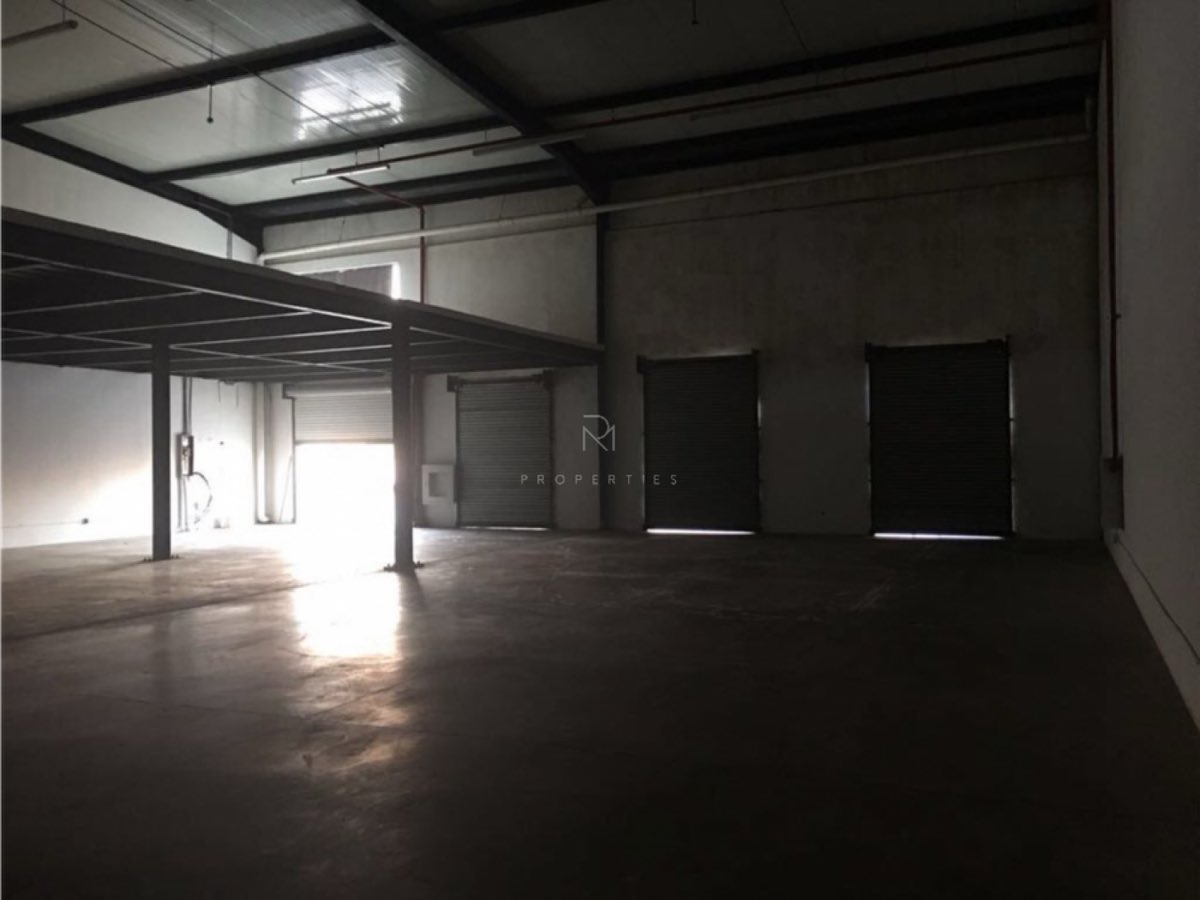 VENTA GALERA EN ZONA DE LAS AMERICAS